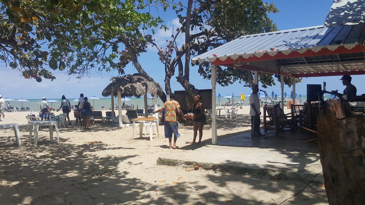 Apartamento Costa Azul En El Pueblito Puerto Plata Dış mekan fotoğraf